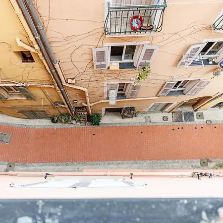Sicardi - Elegant In Old Town Menton
