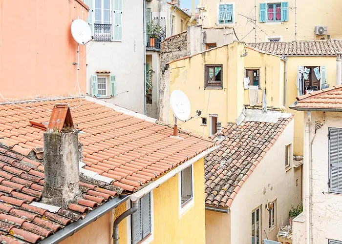 Sicardi - Elegant In Old Town Apartment *
