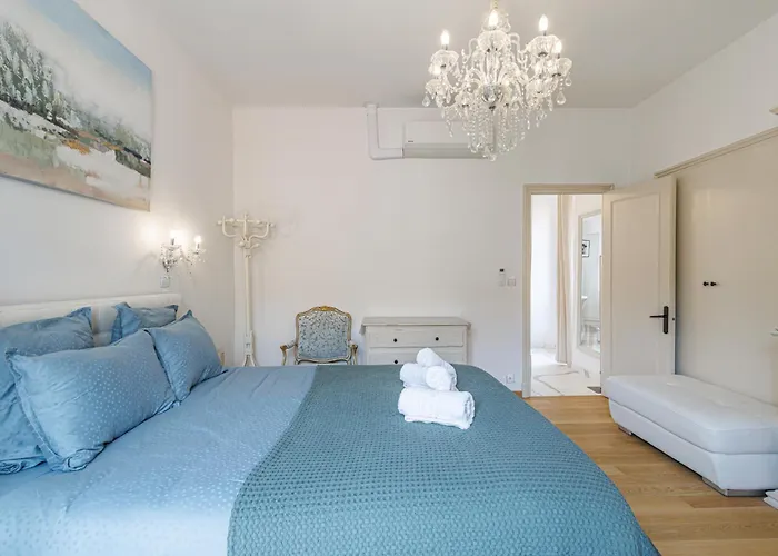 Apartment Sicardi - Elegant In Old Town