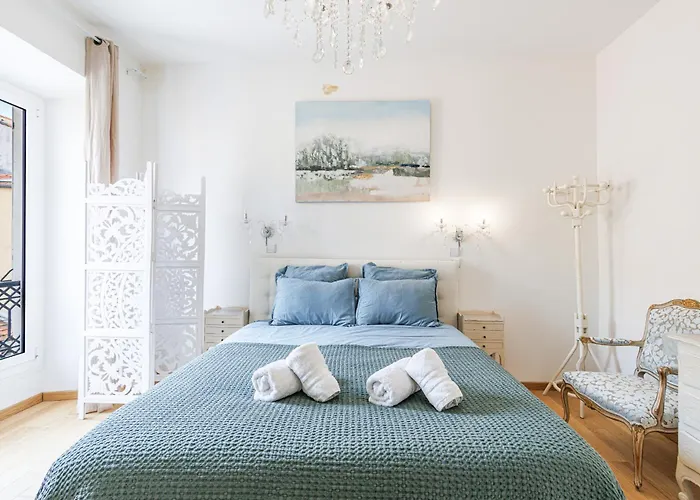 Sicardi - Elegant In Old Town Apartmán *